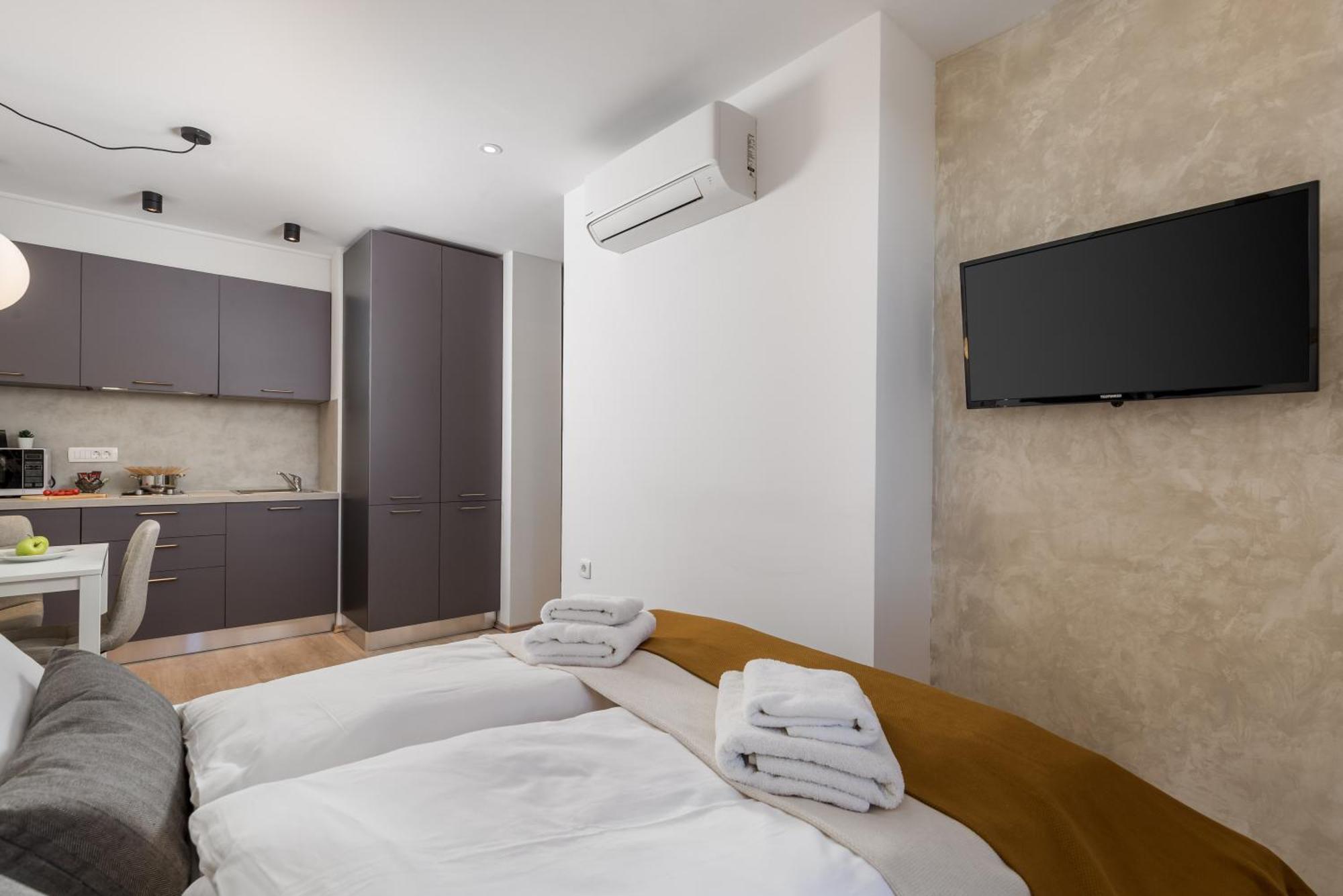 Molo Longo - & Apartment *
