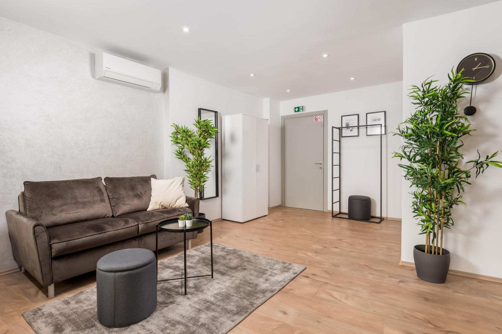 Apartment Molo Longo - &