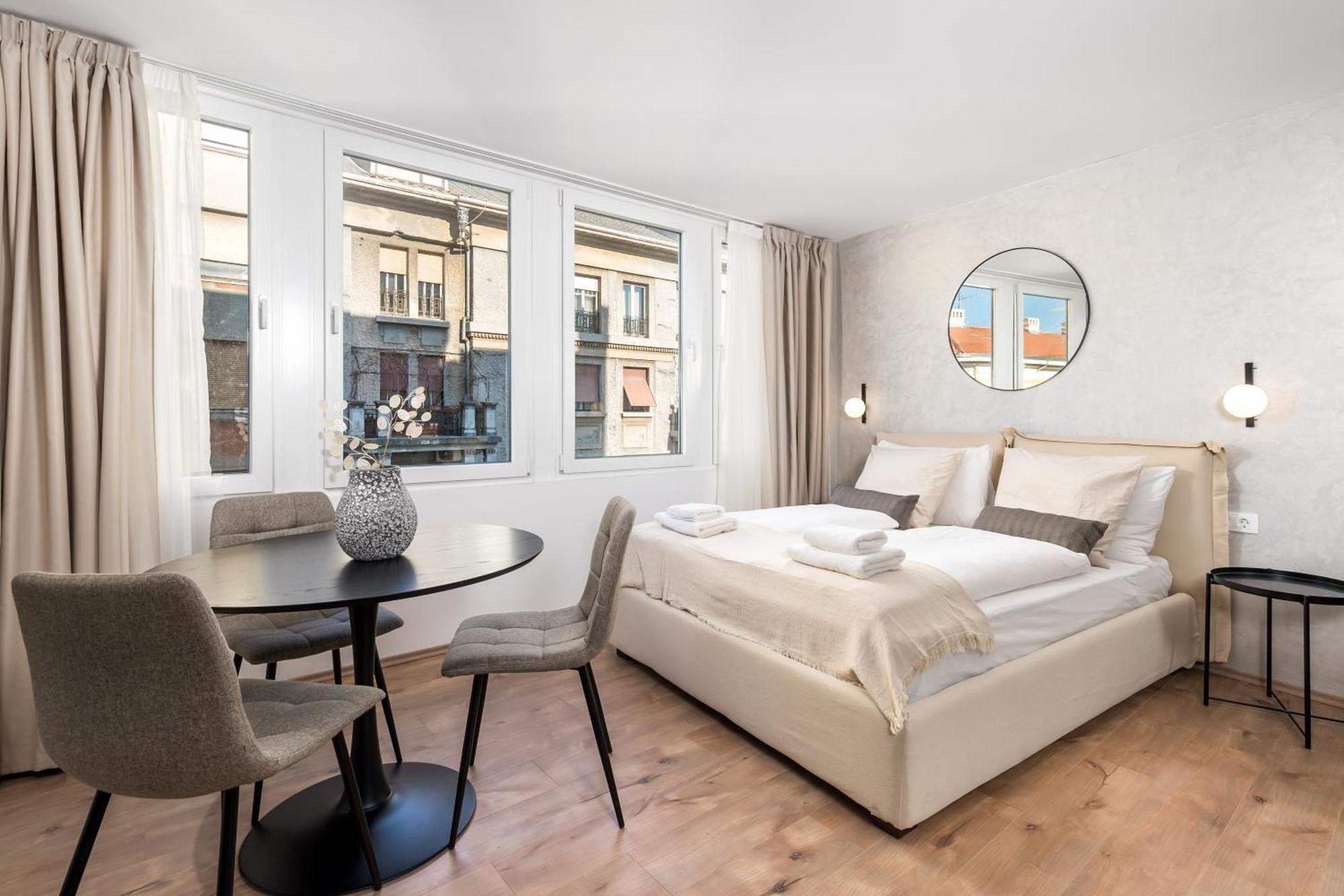 Apartment Molo Longo - &