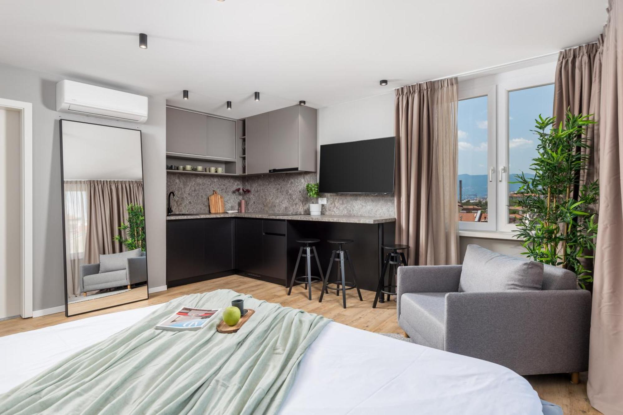 Molo Longo - & Apartment Rijeka