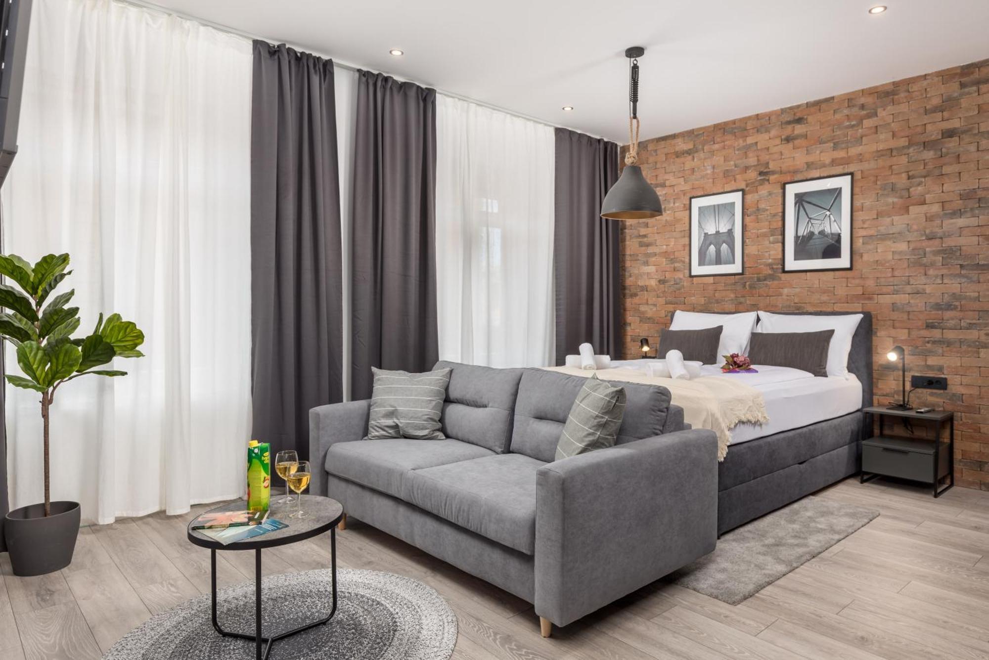 Molo Longo - & Apartment