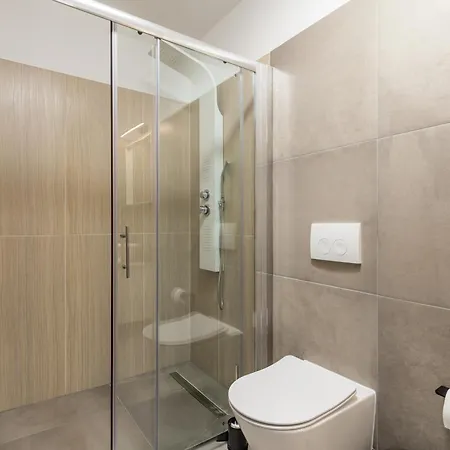 Molo Longo - Central Apartments & Rooms Rijeka Exterior photo