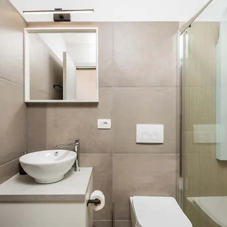 Molo Longo - Central Apartments & Rooms Rijeka Exterior photo