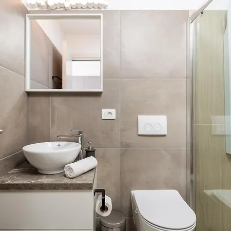 Molo Longo - Central Apartments & Rooms Rijeka Exterior photo