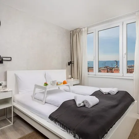 Molo Longo - Central Apartments & Rooms Rijeka Exterior photo