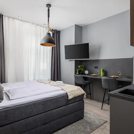 Molo Longo - Central Apartments & Rooms Rijeka Exterior photo