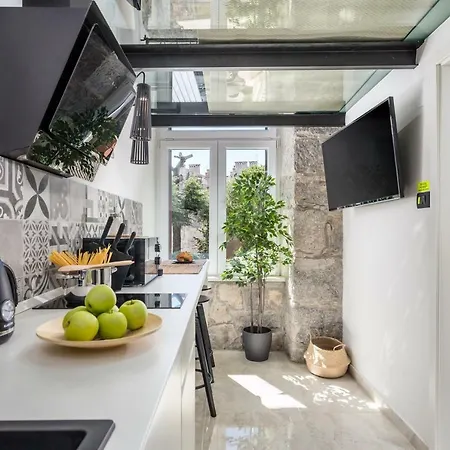 Molo Longo - Central Apartments & Rooms Rijeka Exterior photo