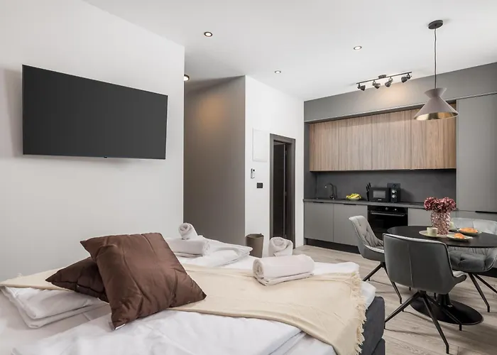 Molo Longo - Central Apartments & Rooms